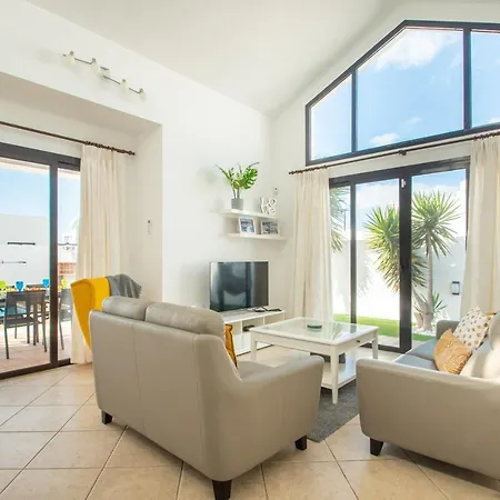 Villa Orcades Close To Town Center Pool & A/C Playa Blanca  Buitenkant foto