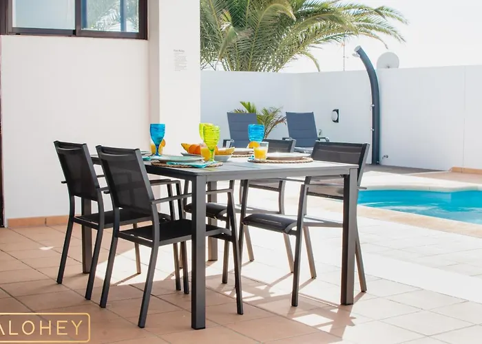 Villa Orcades Close To Town Center Pool & A/C