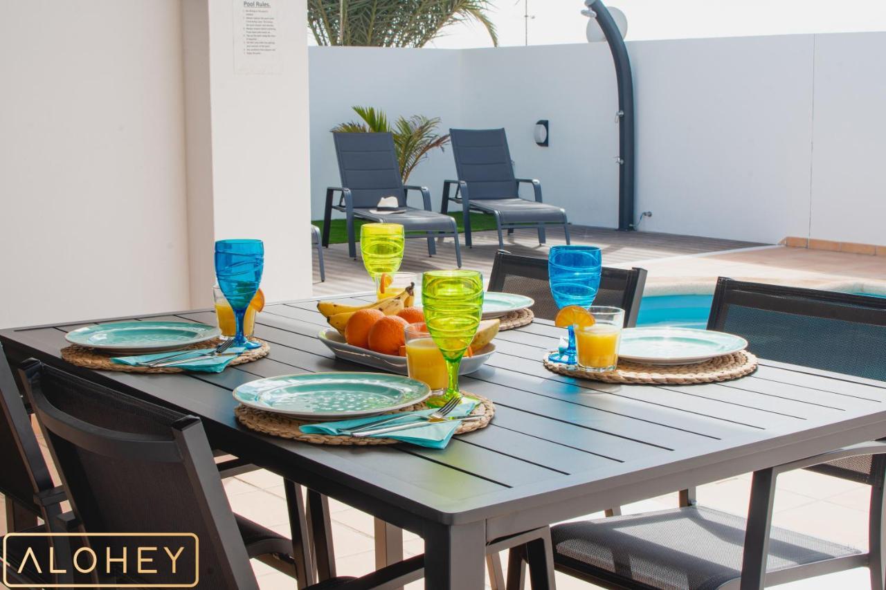 Orcades Close To Town Center Pool & A/c Villa *