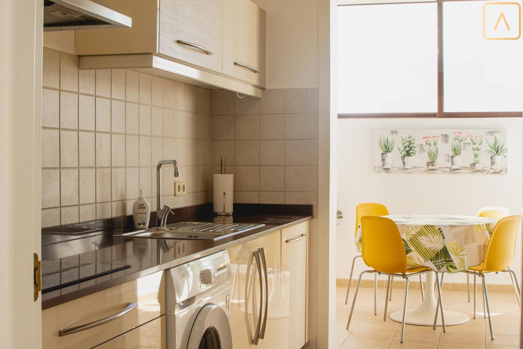 Orcades Close To Town Center Pool & A/c *